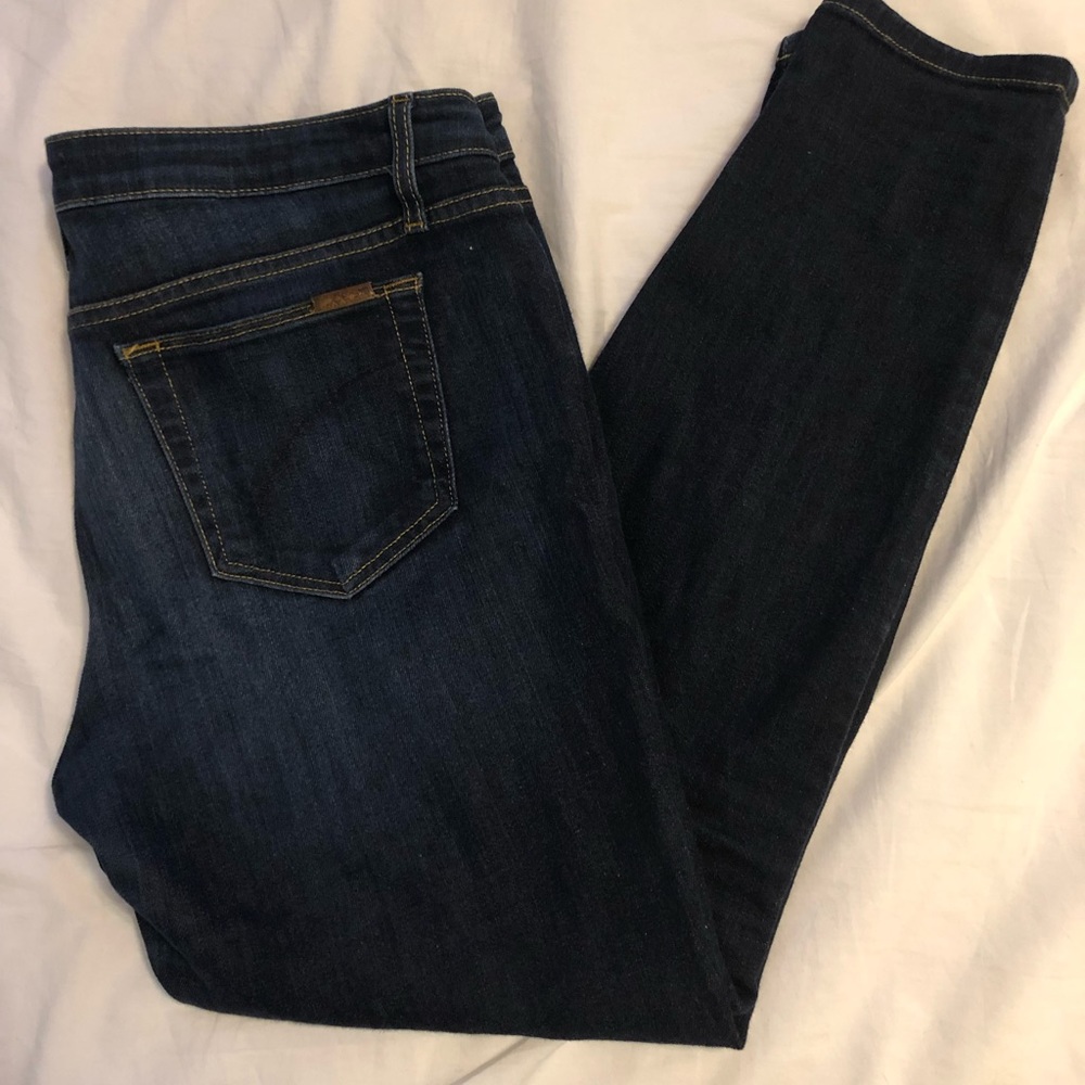 Joe’s dark wash stretch skinny jeans